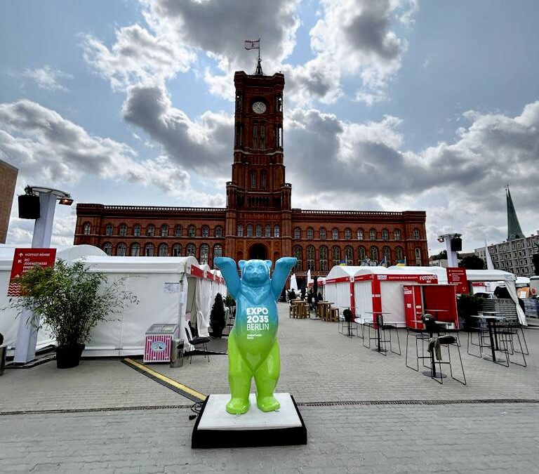 Berliner Expo Bär geht auf Tour